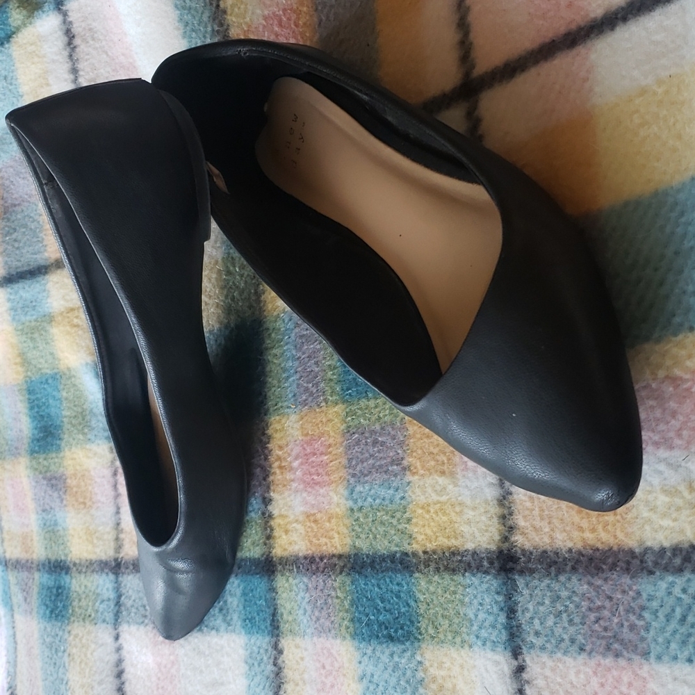 A new day Black Flats 🖤 - Picture 2 of 5